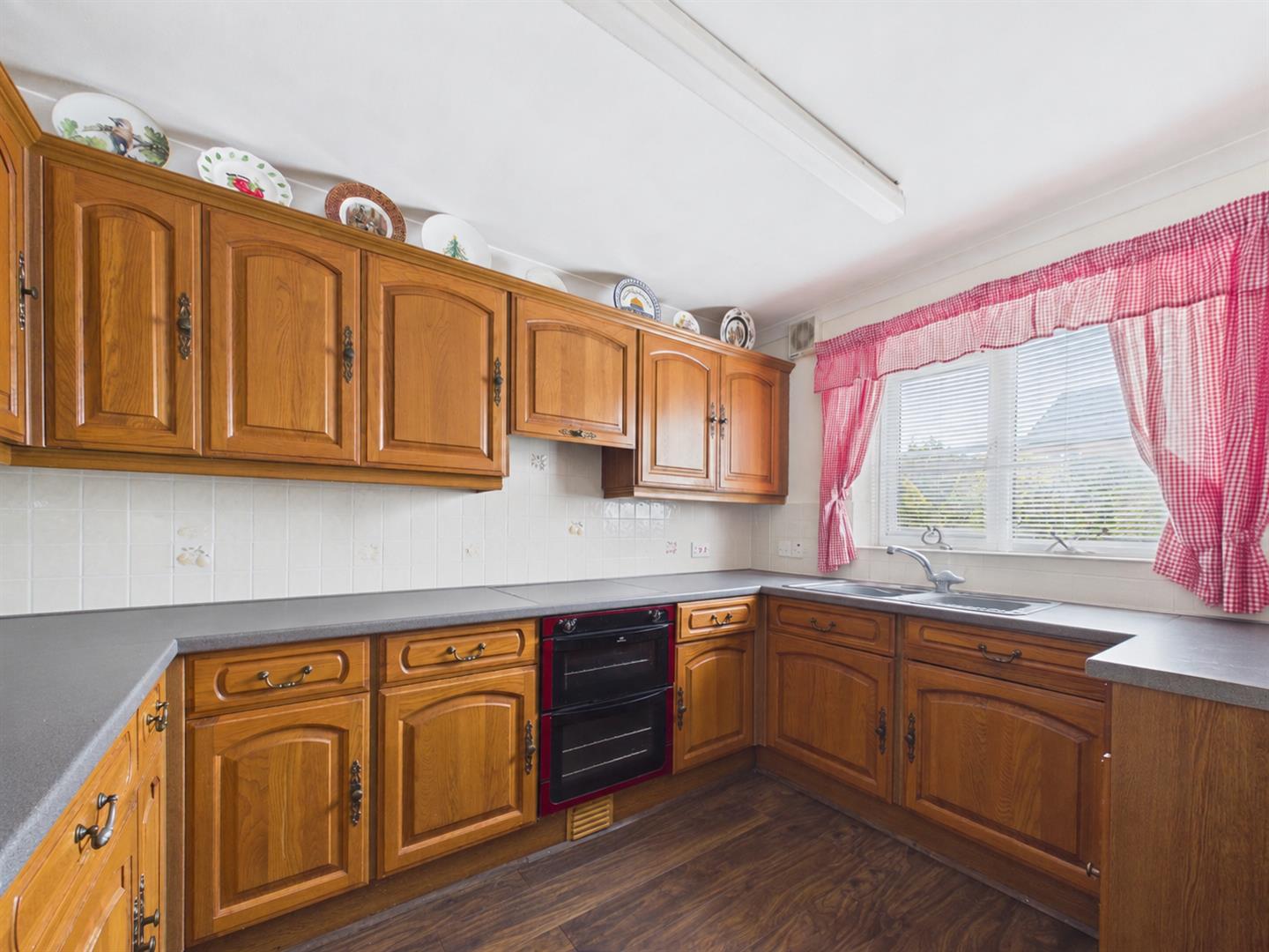 15 Criggion Close, Four Crosses, SY22 6NP For Sale